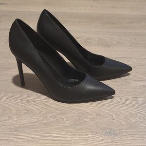 Guess Black Stiletto Heels Classic Pumps